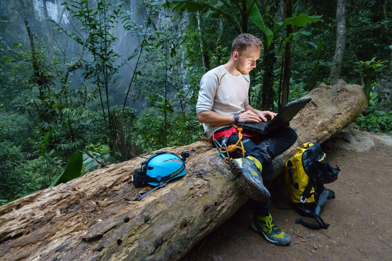 Martin Edström with equipment